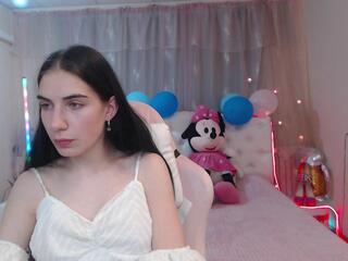 Nika Stark webcam model stream image