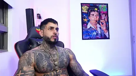 logan_hugh8 webcam model stream image