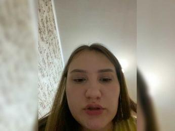 Regina-Lynne webcam model stream image