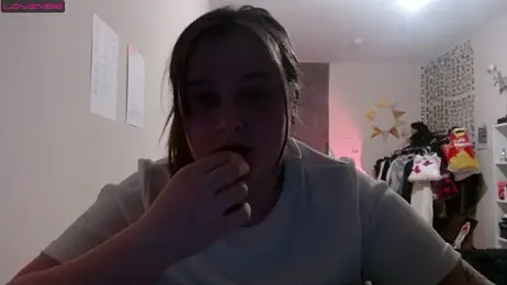 Light_Luna webcam model stream image