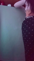 Mamasitarish webcam model stream image