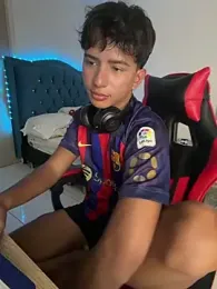 Leonarrrd_01 webcam stripchat model stream image