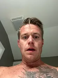 DILFiGuess11 webcam model stream image
