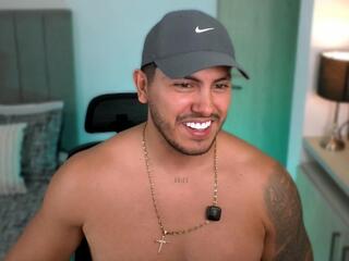 Owen Pierces webcam flirt4free model stream image