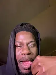 black_Man_dingo webcam model stream image
