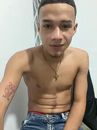 friends_lust_latin webcam stripchat model stream image