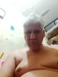 Momlover2022 webcam stripchat model stream image