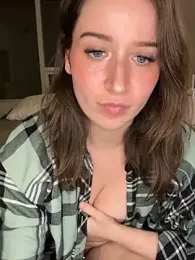 nerdynina webcam model stream image