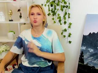 Joannie Belin webcam model stream image