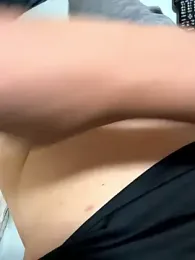 kari-deka webcam model stream image