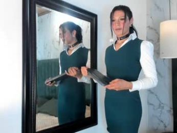 alexa_vandercloude webcam model stream image