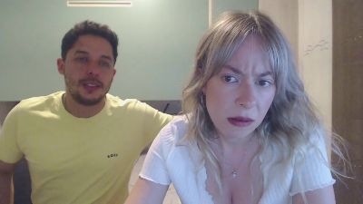 MiaYLeo webcam model stream image