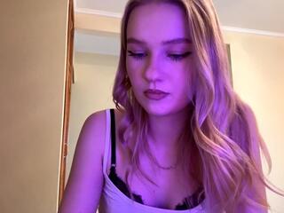 Camila Warick webcam model stream image