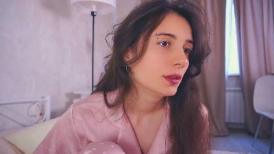DollyCavell webcam model stream image