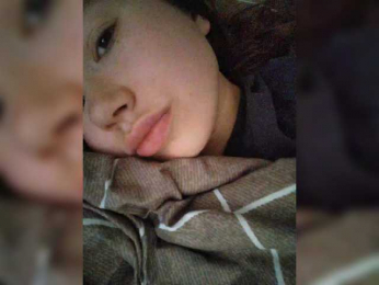 Avocadic22 webcam model stream image