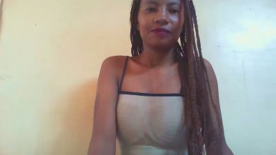 maylis24 webcam model stream image