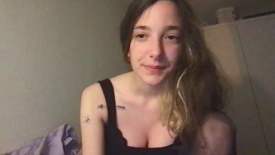 leautima webcam model stream image