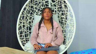 Aisha_glam webcam model stream image
