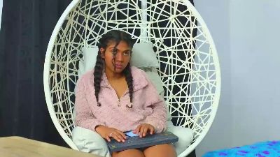Aisha_glam webcam model stream image