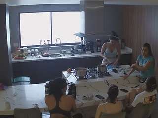 voyeurcam-casa-salsa-kitchen webcam model stream image