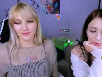 ariel_honey_ webcam model stream image