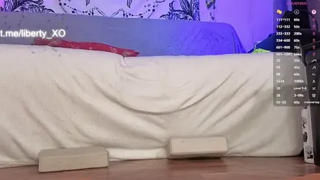 VivienneWest webcam stripchat model stream image