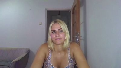 DagmarieHoney webcam model stream image