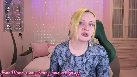EmmyBunny webcam model stream image