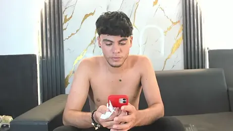 liam_genner_ webcam model stream image