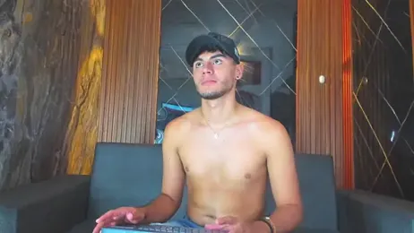 liam_genner_ webcam model stream image