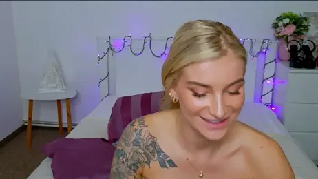 Lia_Benini webcam model stream image