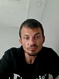 areyouseriousss webcam model stream image