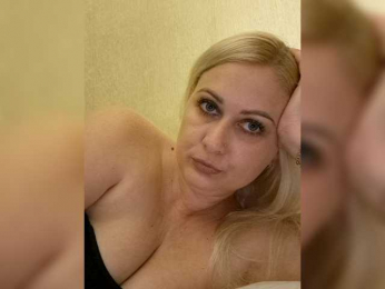 Enni1 webcam model stream image