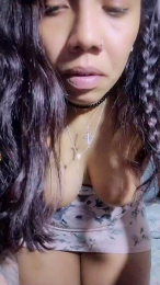 AmaJulia webcam model stream image