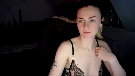 Melly4You webcam model stream image