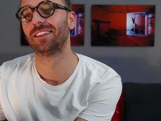 Eugine H webcam model stream image