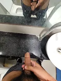 Gamecoc webcam model stream image