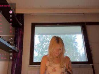 blushandburn webcam model stream image