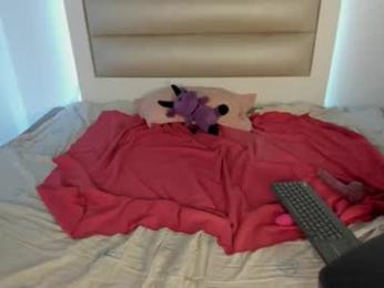 victoria__js_ webcam model stream image