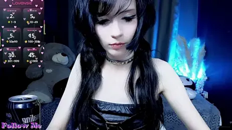 draculaura_ webcam model stream image