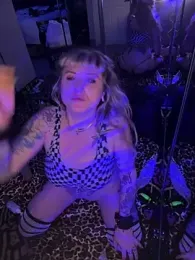 SissyMercy webcam model stream image