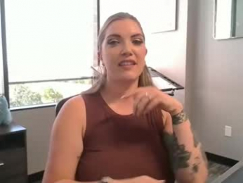 tattedlasirena webcam model stream image