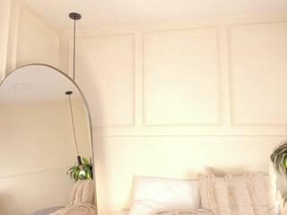 Liah Paris webcam model stream image