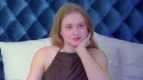 SelinSwarovski webcam model stream image