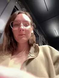 The_Snowwhitee webcam model stream image