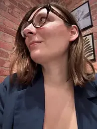 The_Snowwhitee webcam model stream image