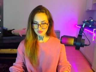 toralove webcam model stream image