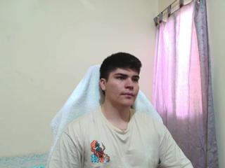 Camiilo Lopez webcam flirt4free model stream image