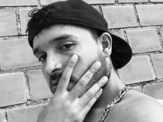 Master Zeth webcam flirt4free model stream image