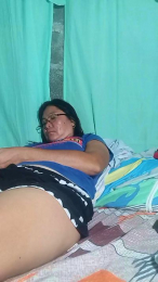 WildLady webcam model stream image